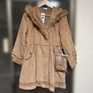 axes 베이지 후드 부착 코트