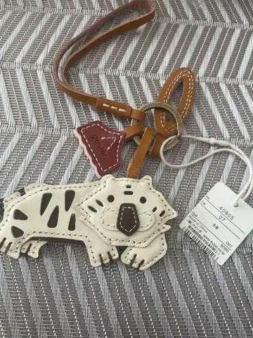 와쿠와쿠 참 화이트 타이거 genten 겐텐