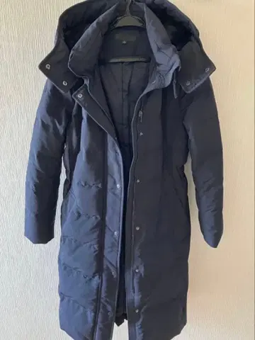 유니클로 울트라 웜 다운 코트 S 사이즈 네이비