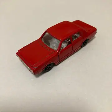 TOYOTA CROWN 미니카 빨간색 1/64