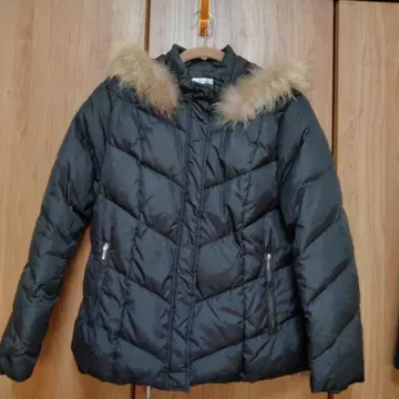 a.v.v standard 블랙 다운 자켓 15호