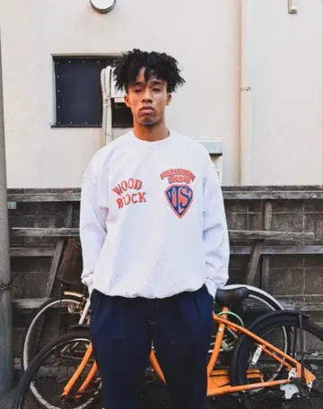 완판 WOOD BLOCK MASTERPIECE SOUND 맨투맨