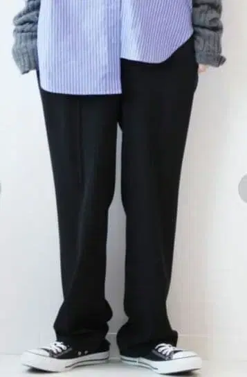 Deuxieme Classe 백 새틴 팬츠 블랙