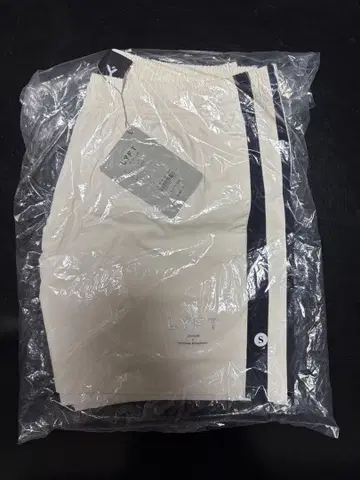 [ 완판템 ] LYFT 수륙양용 사이드 스트라이프 숏팬츠 S