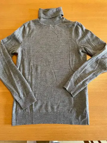 브룩스브라더스 그레이 터틀넥 스웨터