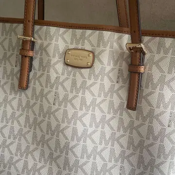 마이클코어스 토트백 화이트 새상품급 숄더 A4 수납 가능