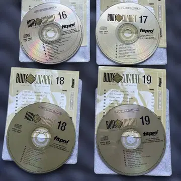 리즈밀스 바디컴뱃 16.17.18.19 CD