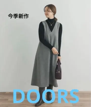 어반 리서치 도어스 멜란지 BACK 턱 플레어 점프수트 그레이