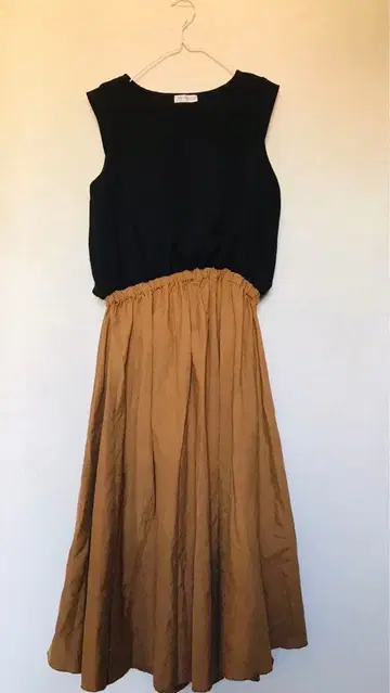 모토마치 자이로 롱 원피스 민소매 개더 절개 원피스 가을/겨울