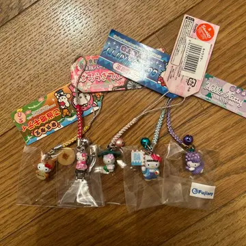 헬로키티 스트랩 5개 세트