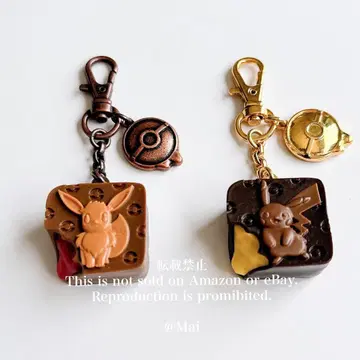 새상품 Q-pot. 포켓몬 피카츄 이브이 초콜릿 백참