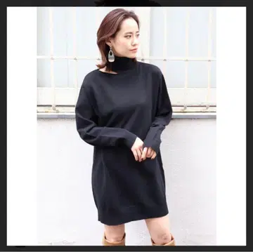 무루아 블랙 터틀넥 니트 원피스