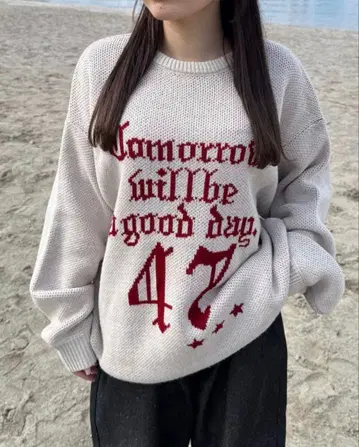 아이보리 메시지 프린트 니트 L