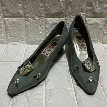 CLAUDE MONET 그레이 펌프스 꽃무늬 자수 비쥬 장식 그린 계열