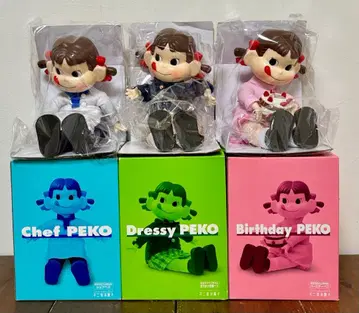 앉아있는 페코짱 3체 세트 [ 미개봉 ]