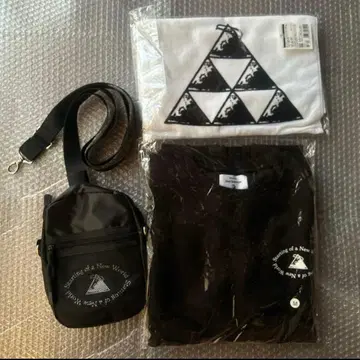 사쿠라다 도리 스웨트 셔츠, 타월, 숄더백