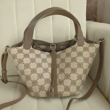 앙코키누 자카드 모노그램 큐브백 새상품급