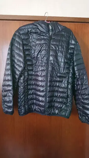 유니클로 울트라 라이트 다운 남성용 M