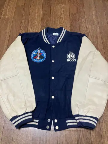 BOSS 바시티 자켓 네이비/베이지