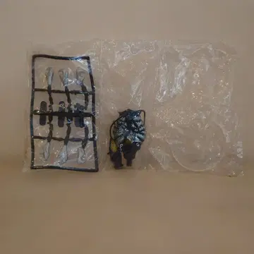 궁극 대괴수 얼티밋 몬스터즈 [ 쿨 외계인 ] 미개봉 울트라 세븐