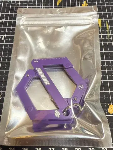 계속 한밤중이면 좋을 텐데. 카라비너