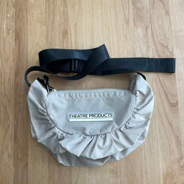 THEATRE PRODUCTS 프릴 숄더백 M 사이즈