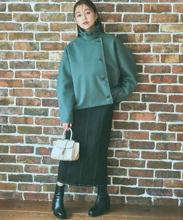 mysty woman 스탠드넥 숏코트 그린 미스티우먼