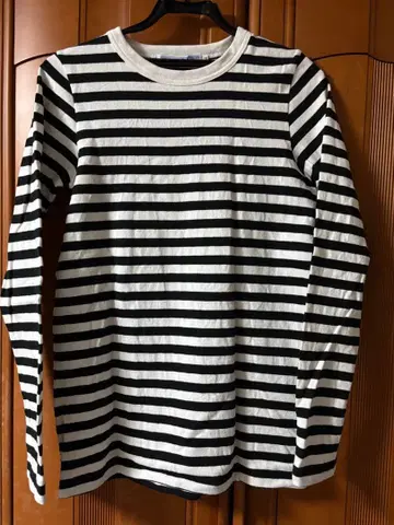 올드맨즈테일러 속기모 보더 롱 T셔츠