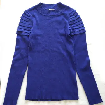 UN3D. 아쓰리도 턱 숄더 리브 니트