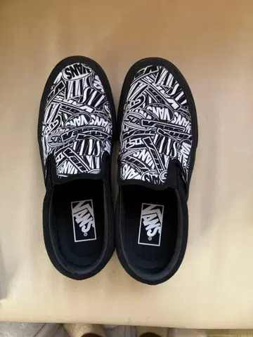 VANS 슬립온 블랙 화이트 23.5cm