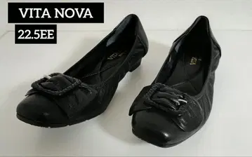 VITA NOVA 블랙 발레 슈즈 리본 버클 포함