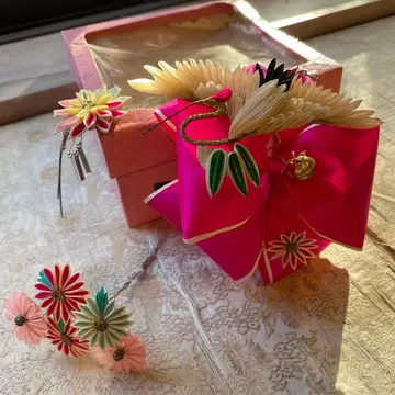 시치고산 머리 장식, 츠마미 비녀 2점