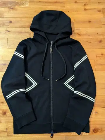 이노우에 나오야 착용 닐바렛 Geometric 후드티 완판템 사이즈 L