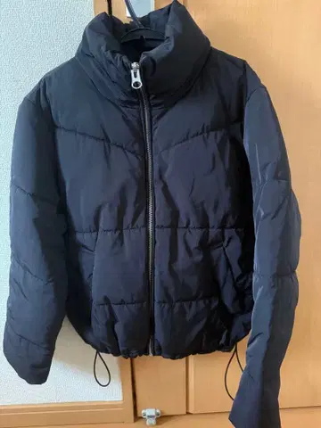 크롭 기장 다운 자켓