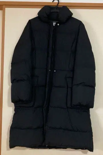 23구 다운 코트 블랙 M 사이즈