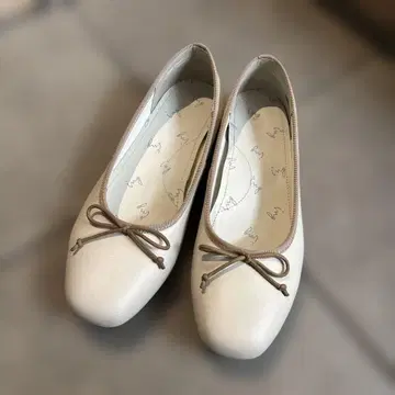 모드 에 자코모 ing [ 서스티나 시리즈 ] 발레 슈즈 23.5cm