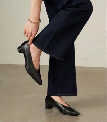 [ 12/19까지 한정 가격 ] 펌프스