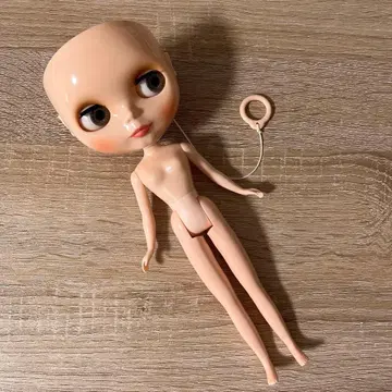 네오 브라이스 스포티 러버 피네스 본체만 두피 없음