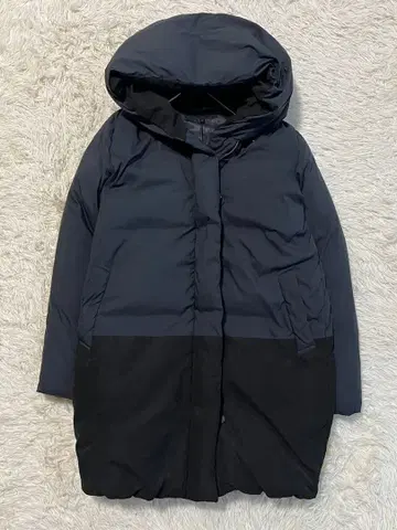 어반 리서치 다운 코트 투톤 바이컬러 후드 36 네이비 블랙