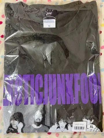 [ 새상품 미사용 미개봉 ] NEE JUNK FOOD TEE