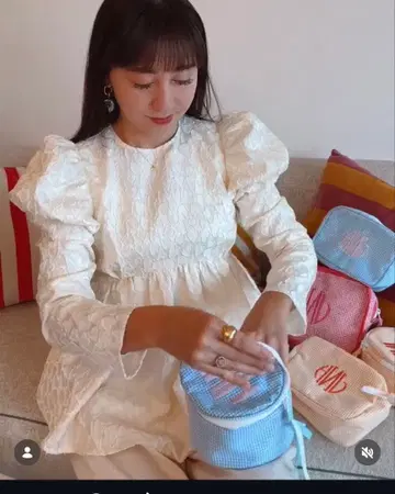 J.N.Hearts 프릴 퍼프 슬리브 블라우스