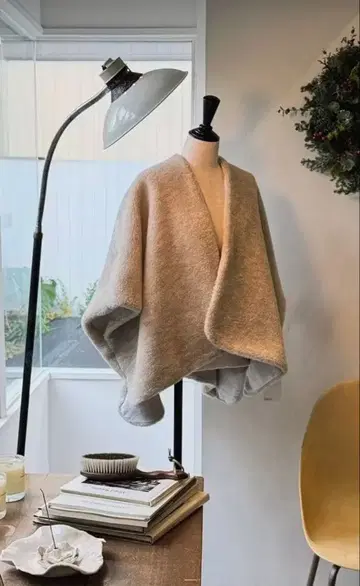 argue 우루과이 퍼 판초 판초 코트 다운 베스트