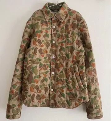 VANS OFF THE WALL 퀼팅 자켓 카모플라주 60'