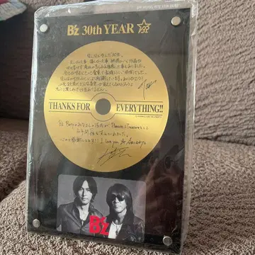 B'z 30주년 기념 플레이트