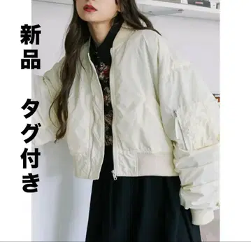 [ 택 포함 새상품 ] jouetie MA1 숏 기장 화이트 자켓