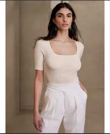 바나나리퍼블릭 화이트 리브 니트 반팔 S 정가 9,900엔