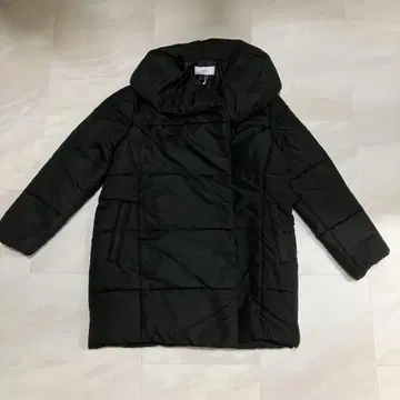 [미사용 새상품] 아줄바이마우지 다운 코트 다운 자켓 충전솜 M