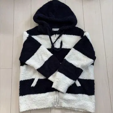 GELATO PIQUE 스트라이프 룸웨어 상하의 세트