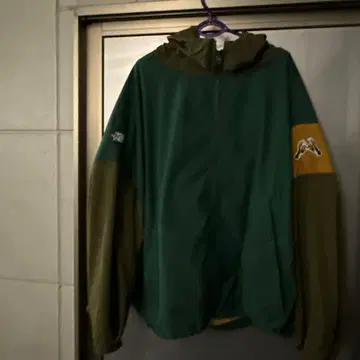 KILLER BONG 마운틴 후드티 그린/브라운