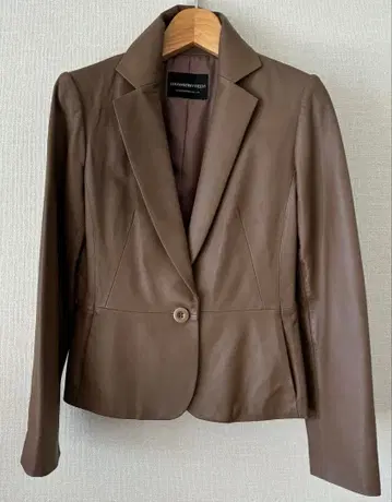 STRABERRY-FIELDS 양가죽 밀크 브라운 테일러드 자켓